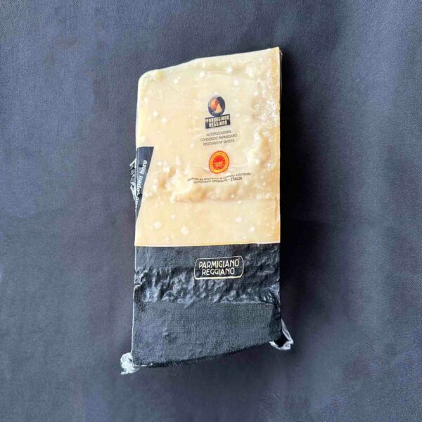 Parmigiano Reggiano di Bruna Alpina stagionato 40 mesi