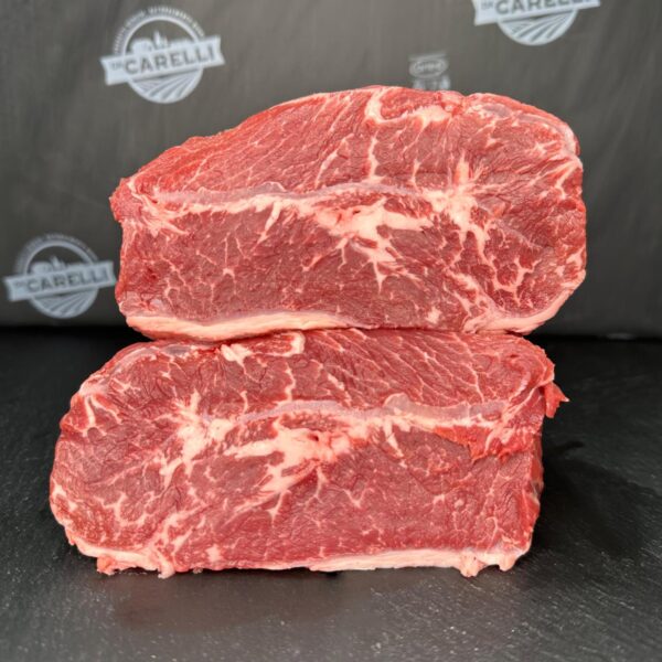 Cappello del prete di Angus Miguel Vergara